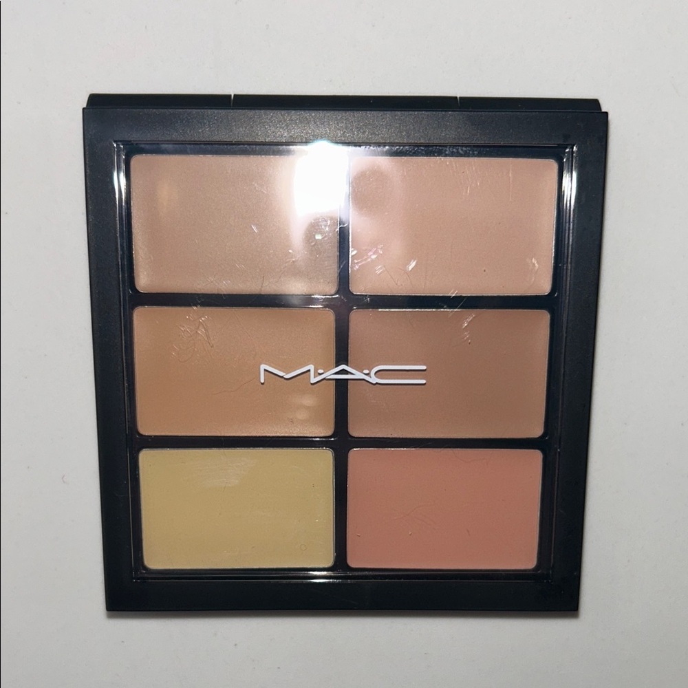 MAC Cosmetics Concealer Palette - Light